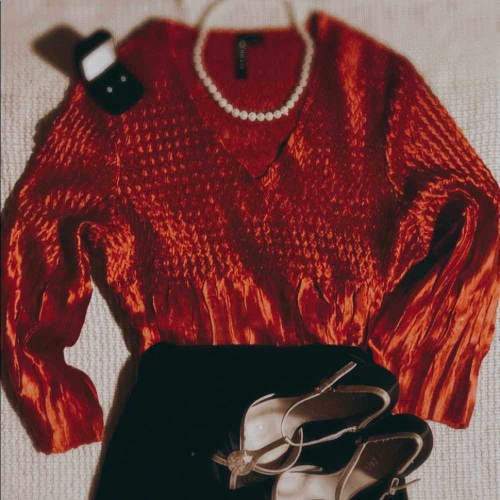 Red crinkle top ❤️